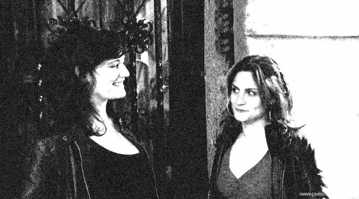 Esta es Monica Equiz con su hermana Laura. A cuál más guapa