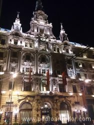 BUDAPES fachada pest