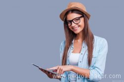 Chica con Ipad