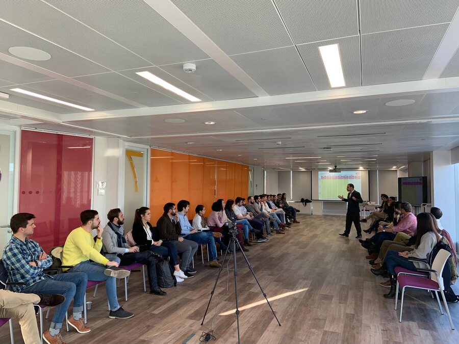 Taller de liderazgo para equipos en una consultora tecnológica